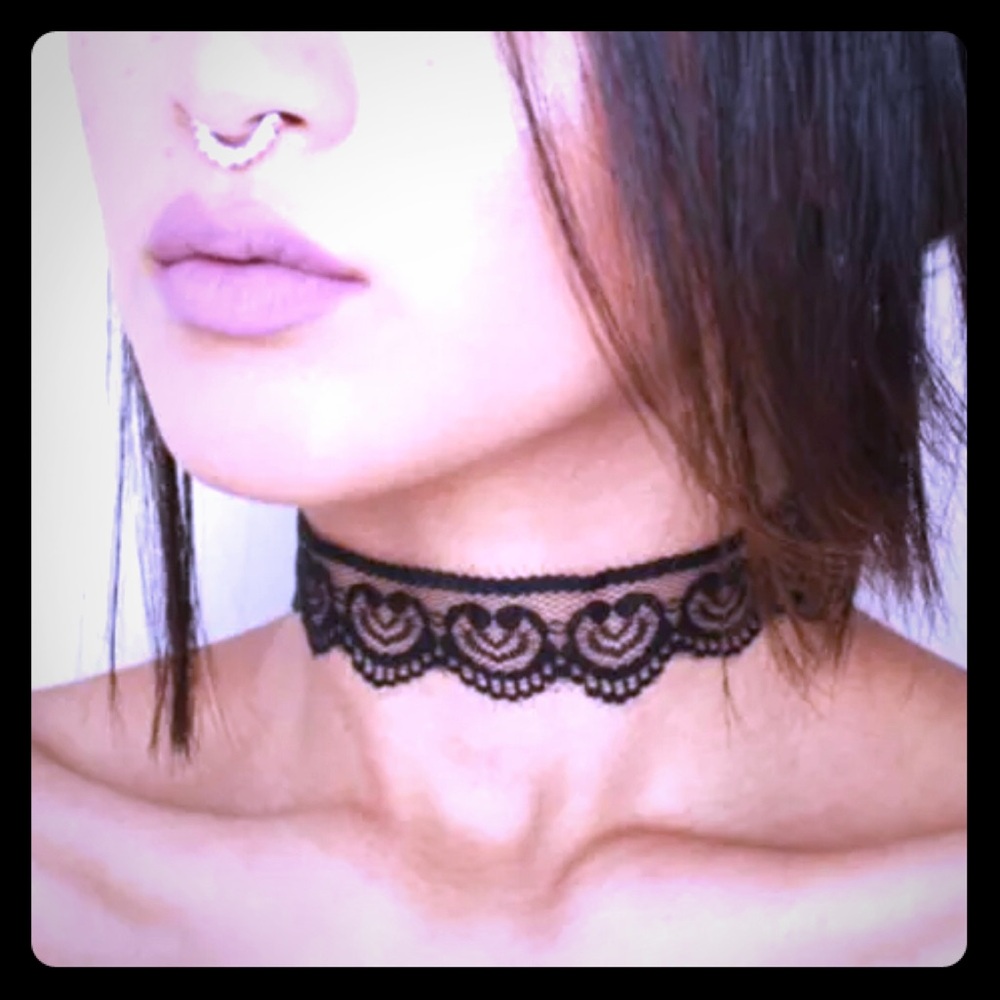 ❤️ 5 for $25 Black lace Choker